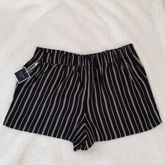 🦋 NWT Adorable Kaari Blue Shorts - Picture 10 of 10